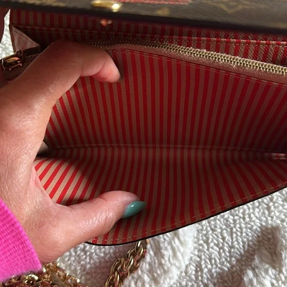 Louis Vuitton Monogram Canvas Inventeur Trunks & Lock Sarah Wallet - Picture 10 of 14